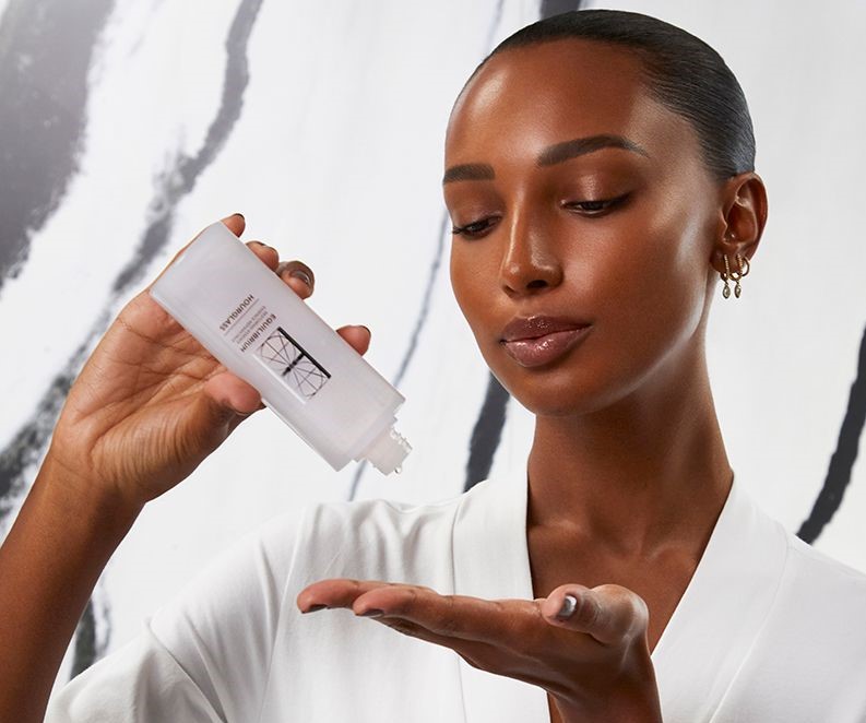 Jasmine Tookes et ses astuces pour lutter contre le stress